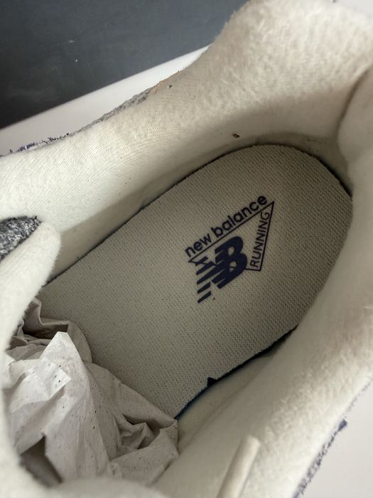 New Balance 9060  marimea 42 noi, originali