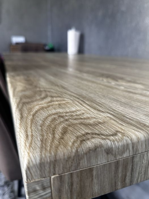 Продается стол обеденный 260х90 см