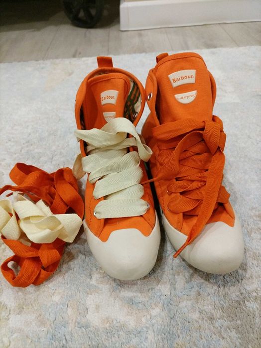 Красовка женская продам