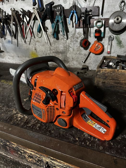 De vanzare Husqvarna 440