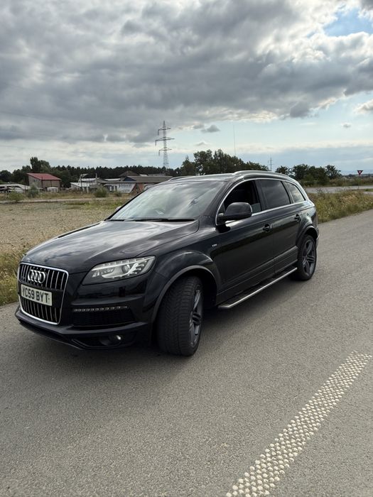 AUDI Q7 S-Line Quattro
