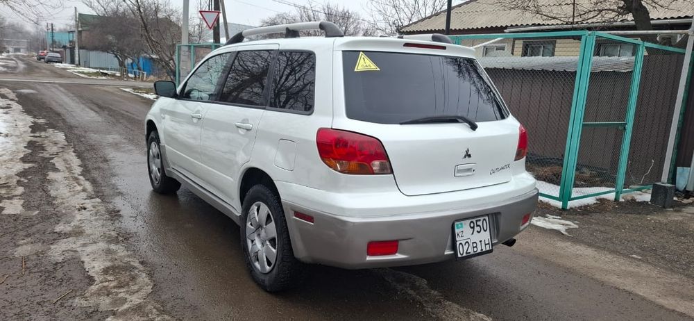 Mitsubishi outlander 2003