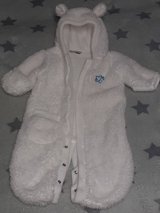 Дрехи за новородено + подарявам универсален дъждобран за кош