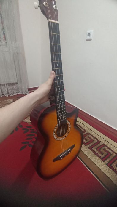 Cowboy Getara surushni sotiladi