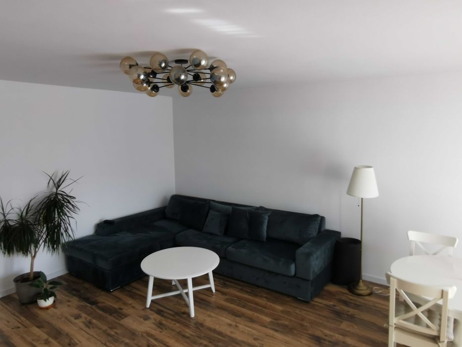 Proprietar Vand apartament 3 camere central