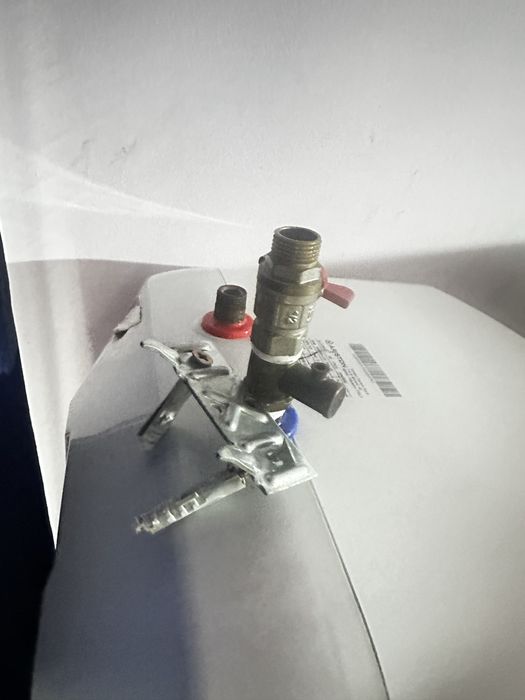 Boiler Electric Ariston, 30 l,  stare perfecta de functionare