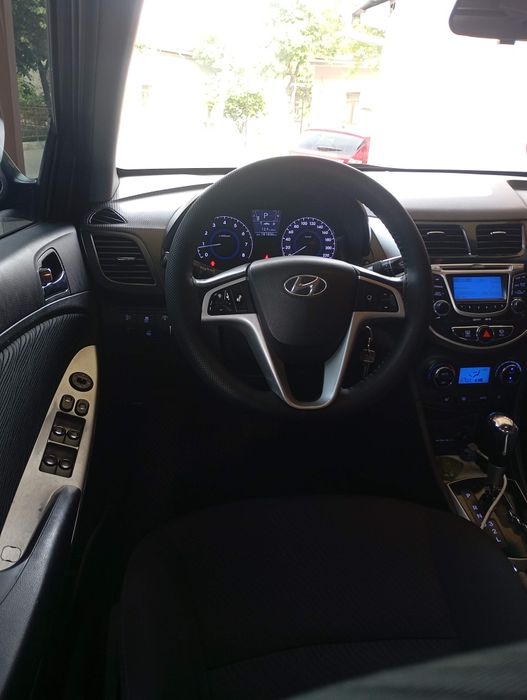 Hyundai Accent 2013