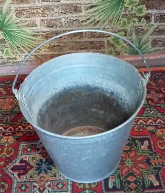 Продам. Ведро оцинкованное. Советское.  15 литров.