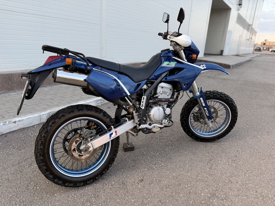 Kawasaki d-tracker 250