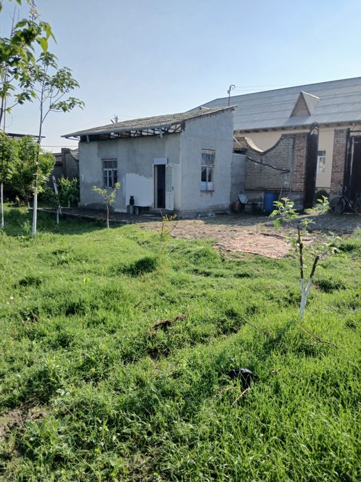 Ер учаска 9.5 соток сотилади.