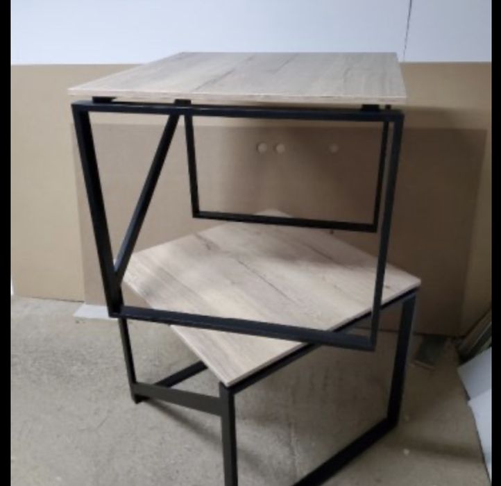 Нови маси / бюра - 2 бр много удобни и красиви