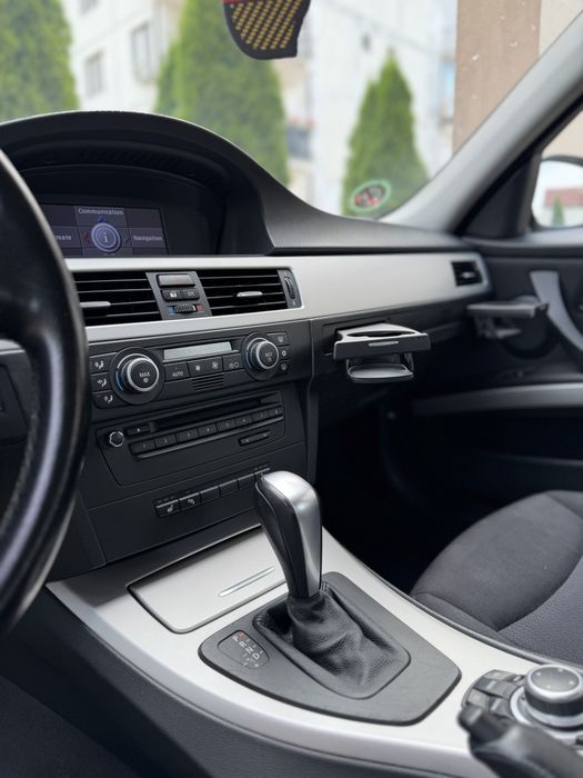 Bmw Seria 3 E91 320D FACELIFT 2009 177 cp Import Germania