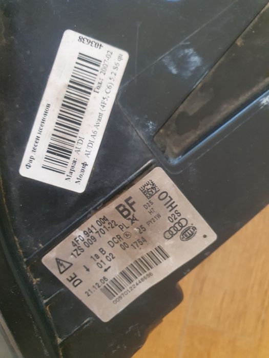 Audi a6 ф4 оригинален десен фар