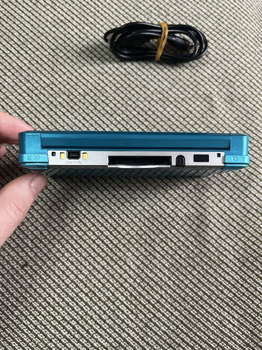 3DS modat cu card de 64 GB