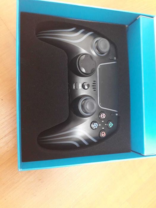 Gamepad Wireless AQIRYS Themis (PC/PS4), negru