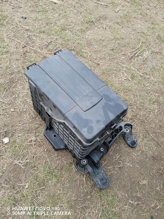 scut macara carcasa baterie far volan radiator boxe aeroterma golf 5 p