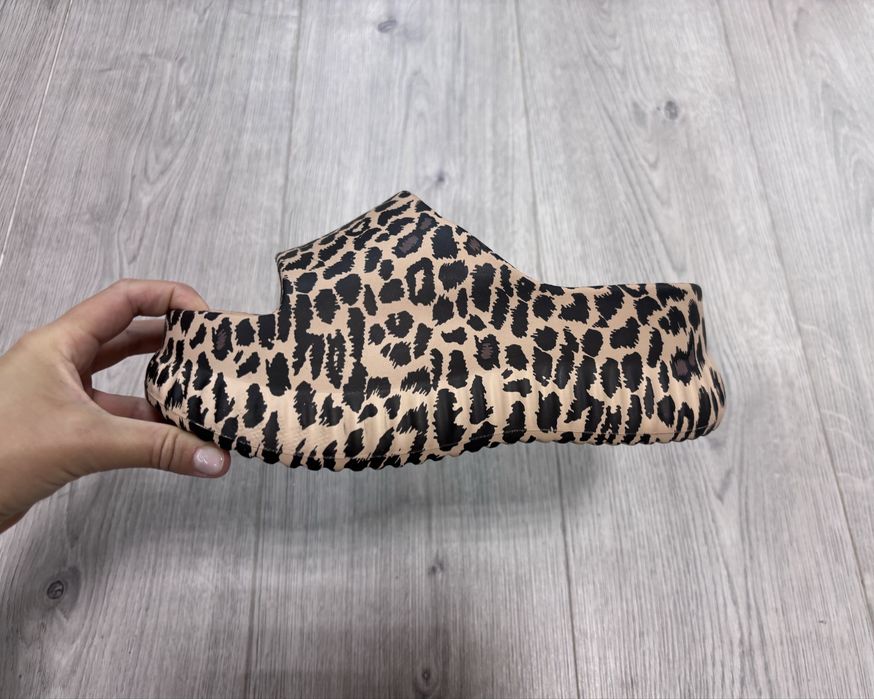 Saboti/papuci dama extrausori animalprint