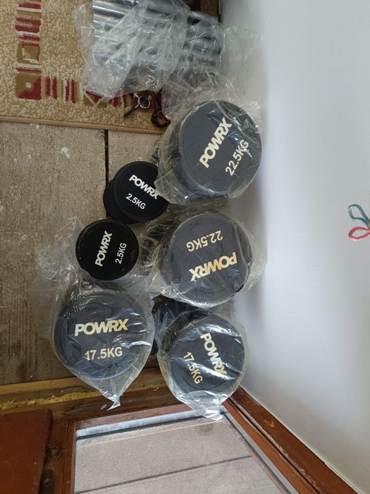 Bănci discuri gantere bări