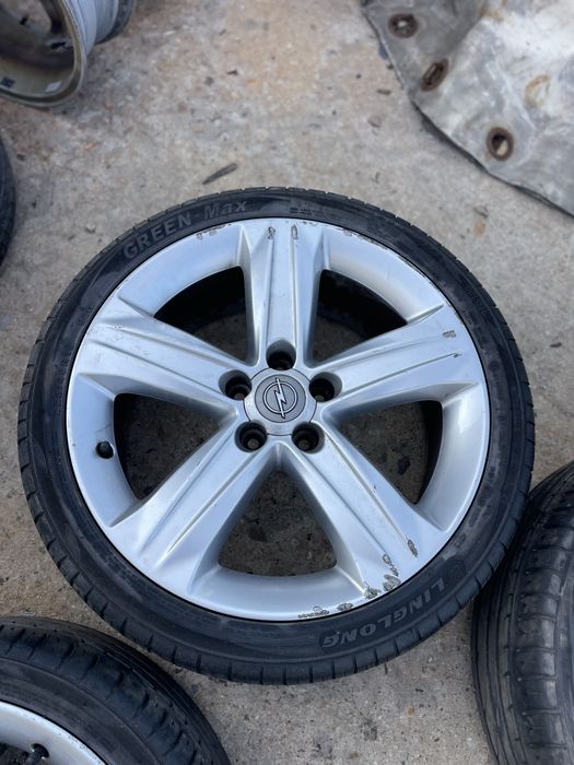 Оригинални джанти 18цола/5х110/7.5/et37/65mm от опел астра h