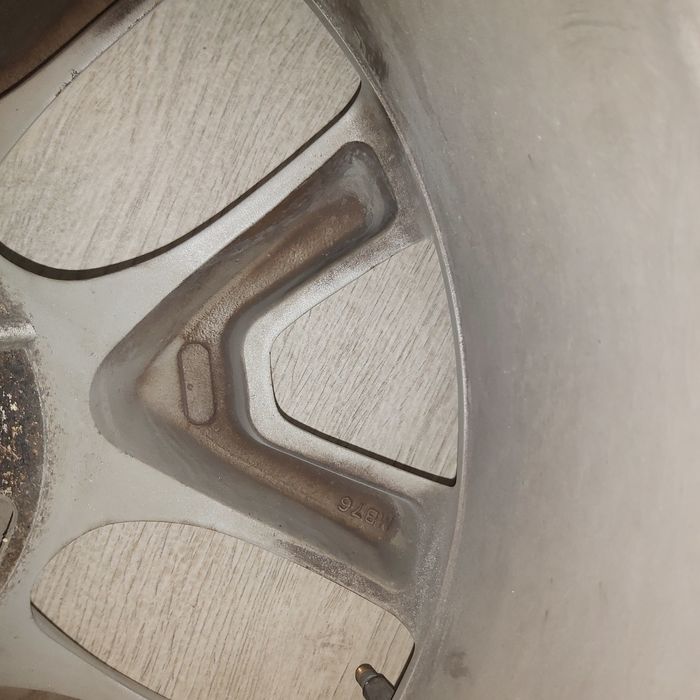 Продаю два 18" диска