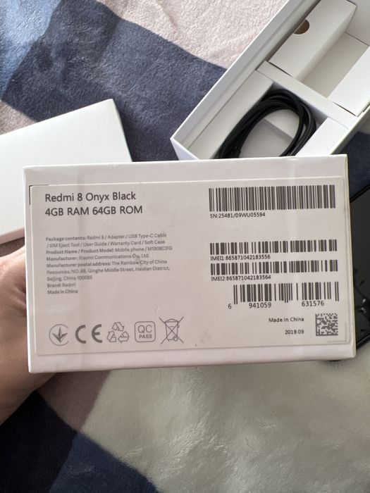 Продам телефон Redmi 8