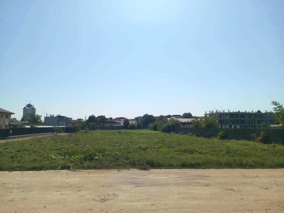 Vând teren Depoului - Bacau