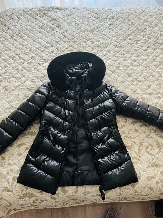 Дамско яке.