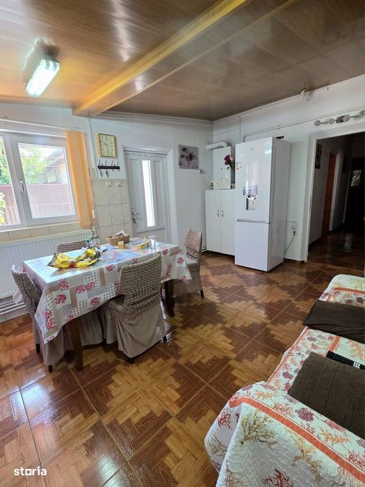 De vanzare casa in Roman, suprafata Teren 300 mp