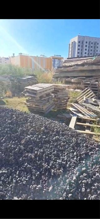 Продам поддоны по 200тг