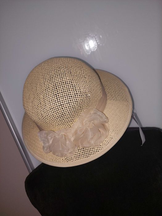 Pălărie fetita cu flori din tafta NOUA