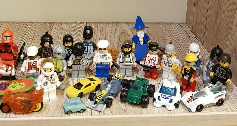 Лего конструктор.  Космический корабль.Человечки и мотоциклисты с мото