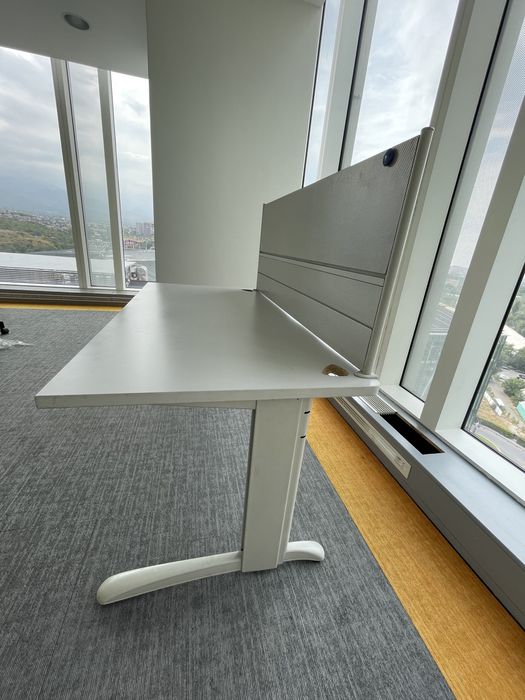 Стол рабочий Steelcase