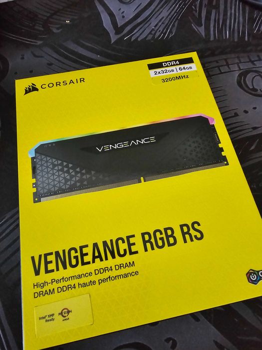 Memorie CORSAIR Vengeance RGB, 64GB (2x32GB) DDR4, 3200MHz CL16