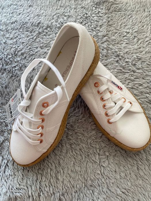 НОВИ Еспадрили марка SUPERGA