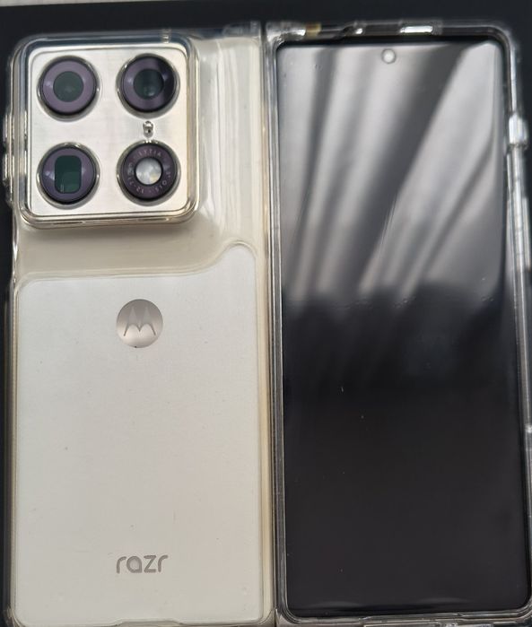 Motorola Razr Fold 16/512 Гаранция
