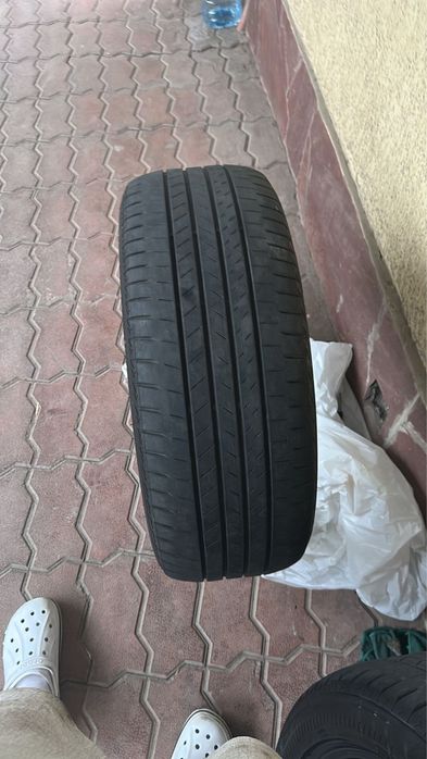 Летняя резина Bridgestone 255/45 R20