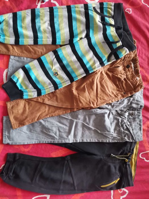 много детски дрешки