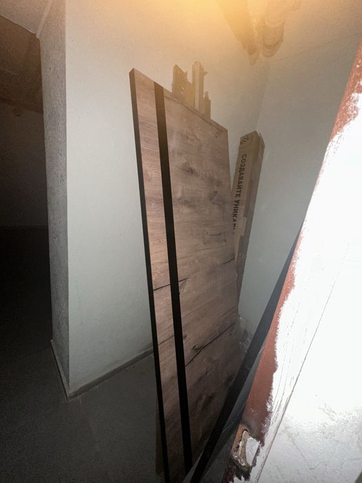 проадам даерь новый межкомнатный