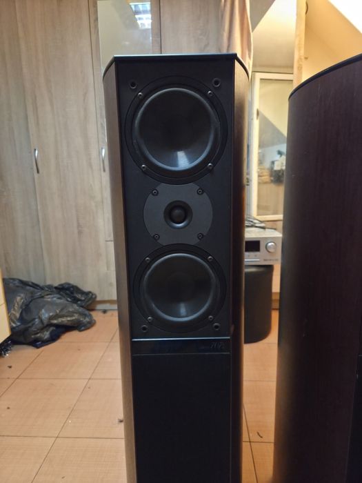 Говорители JAMO   и   усилвател MARANTZ
