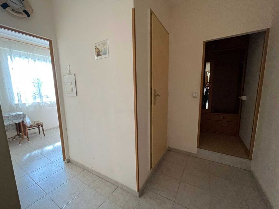 Дава се под наем Двустаен апартамент в Варна, Аспарухово - 50 кв.м за 275 € - Снимка #8