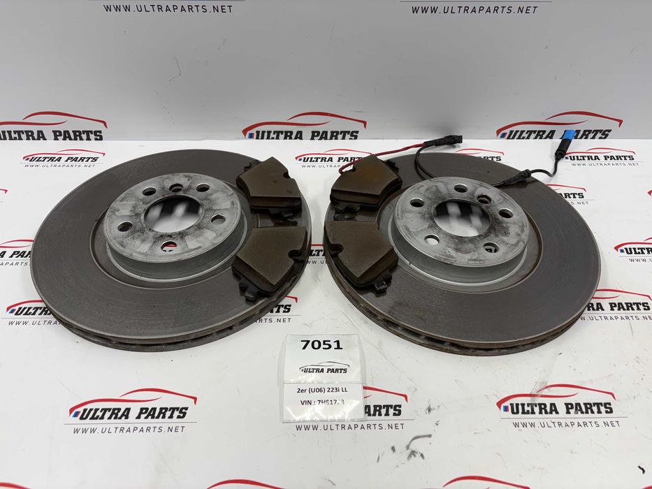 Предни Дискове С Накладки За БМВ 1 Ф70 2 Ф74 У06 Х1 У11 6891080 8837151 BMW 1 F70 2 F74 U06 X1 U11