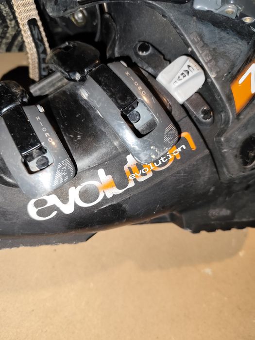 Clapari Salomon evolution 38-39 pentru piese