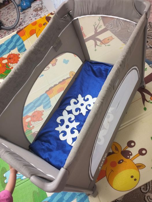 Продам кровать манеж