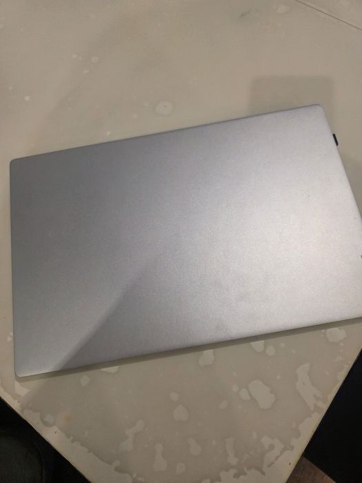 Laptop lenovo idea pad 5 15lAL7 cu placa de bază defectă