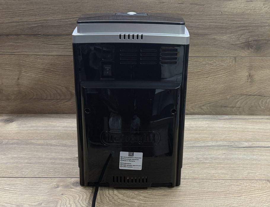 Кафемашина DeLonghi Type: ECAM 23.420.SB