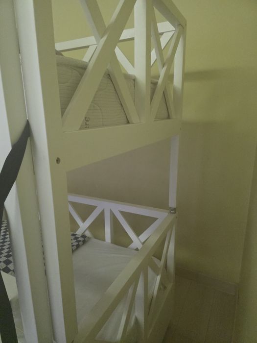 Кровать двухярусная дерево