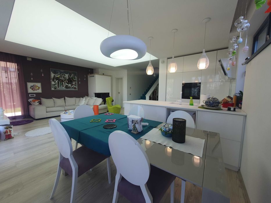 Vand vila proiect UNICAT zona exclusivista Braytim