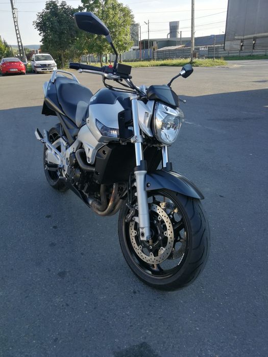 Suzuki GSR600 naked bike