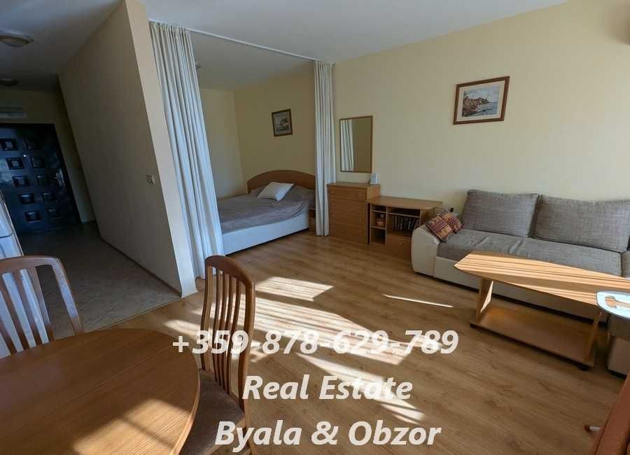 Просторен едностаен апартамент с кът за спаня в гр.Обзор
