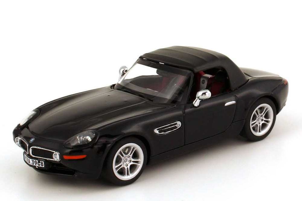 Macheta originala Bmw Z8 scara 1:43